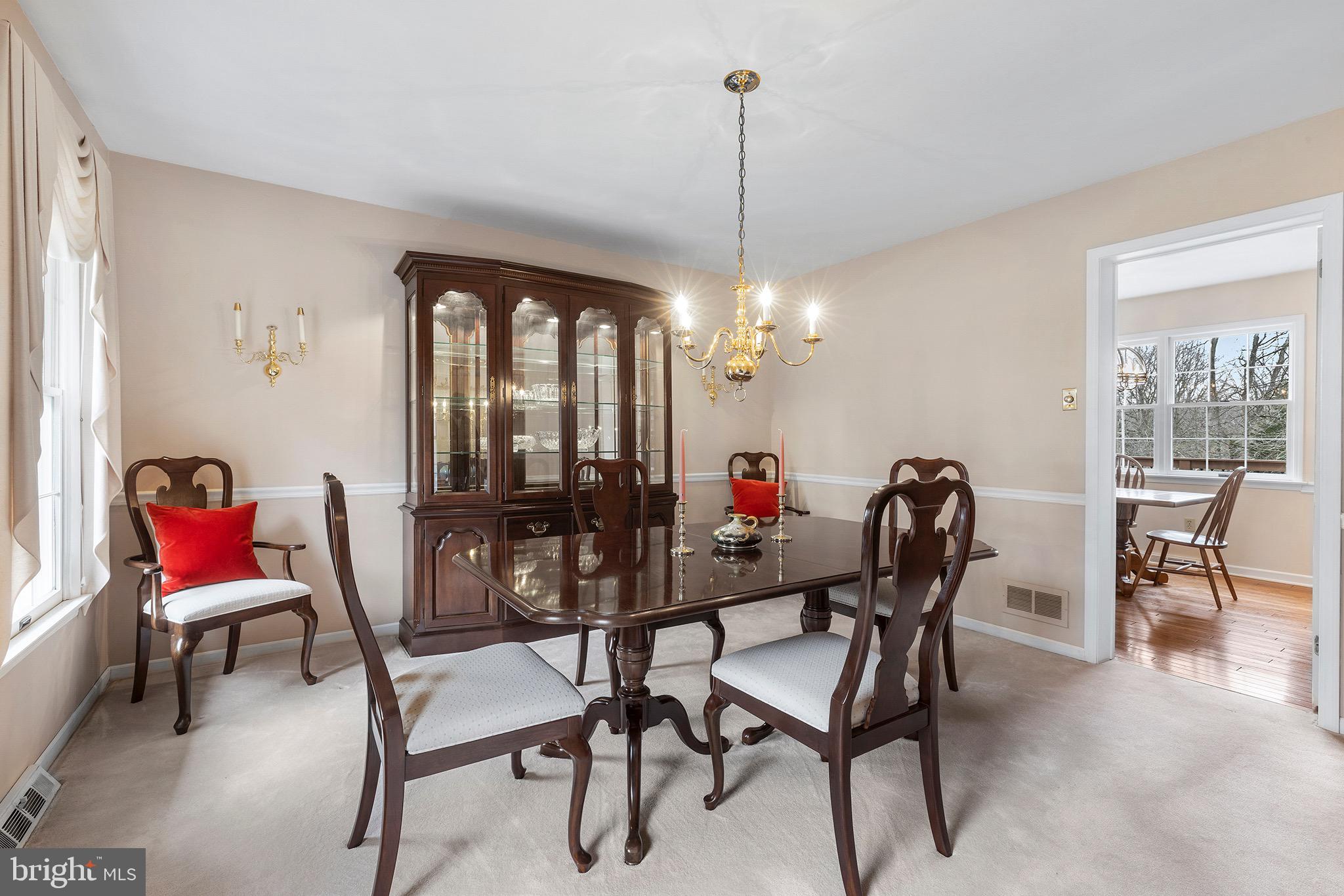 1023 Beaumont Road Berwyn, PA 19312 - Photo 5 of 36
