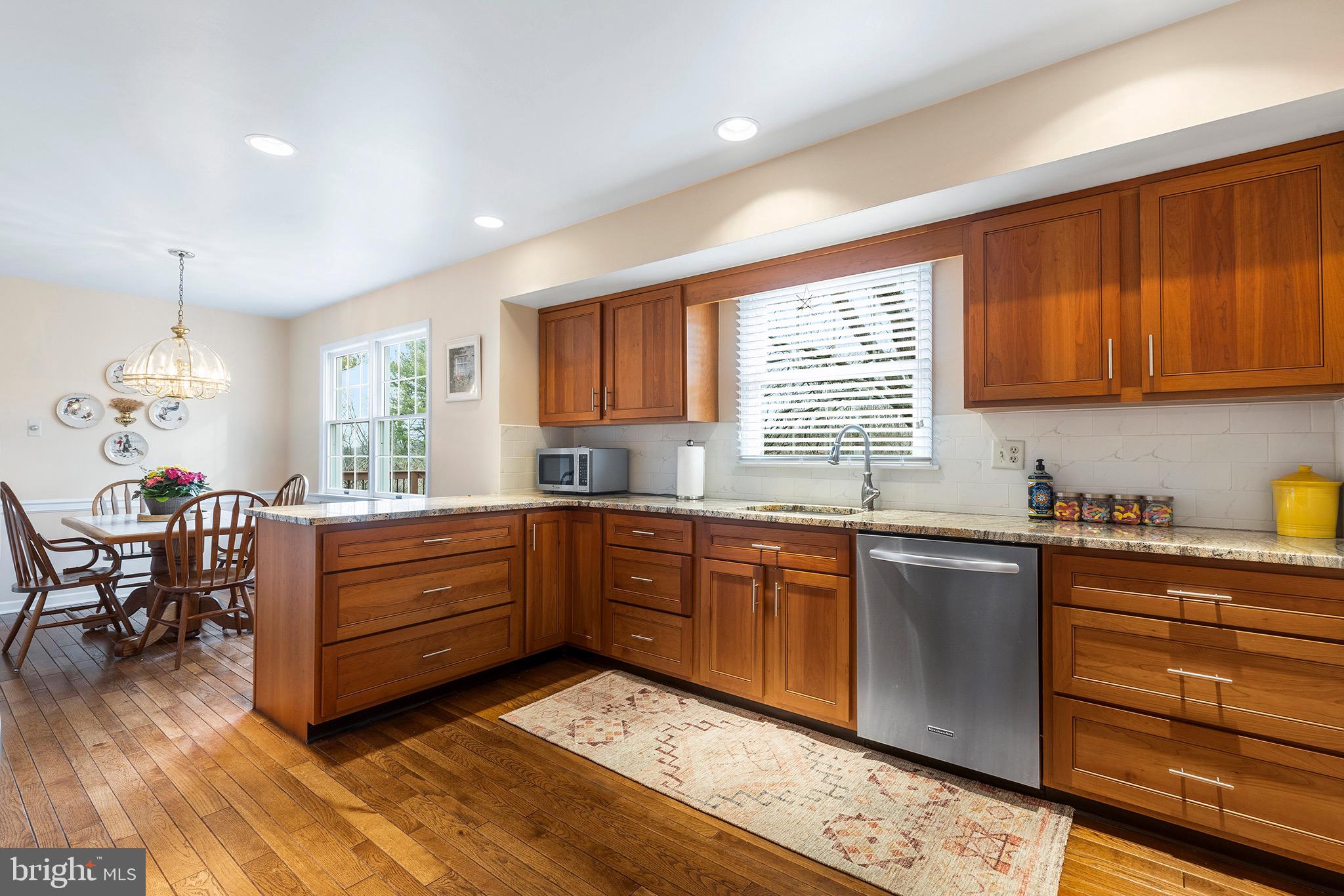 1023 Beaumont Road Berwyn, PA 19312 - Photo 6 of 36