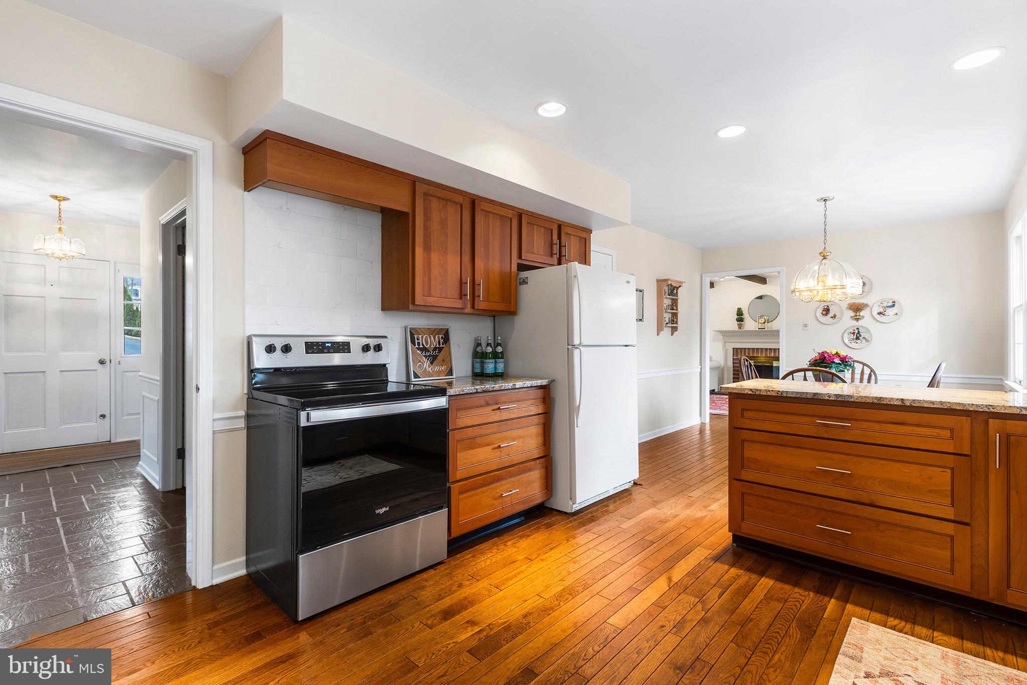 1023 Beaumont Road Berwyn, PA 19312 - Photo 8 of 36
