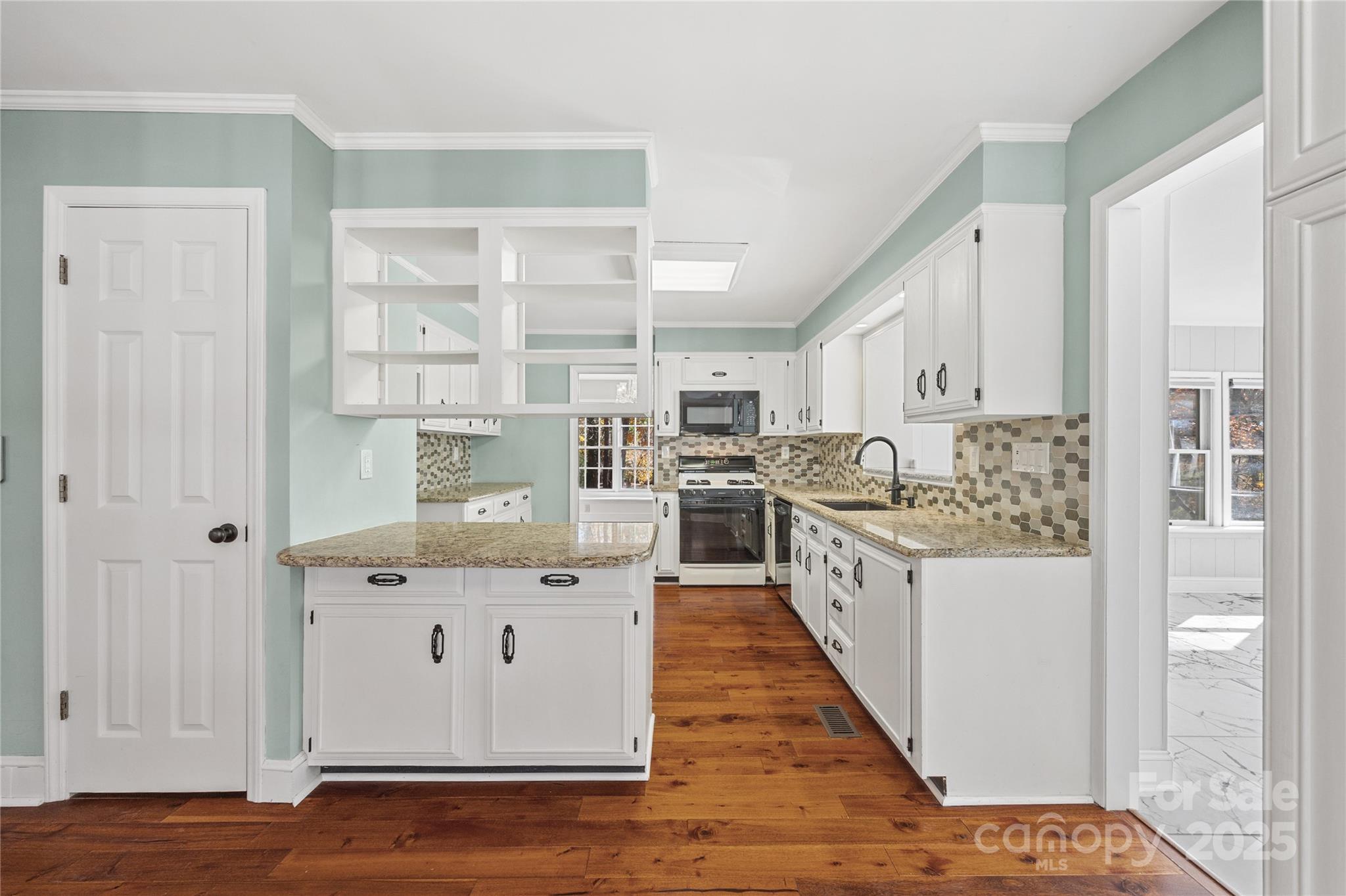 1620 Millbrook Lane Fort Mill, SC 29708 - Photo 8 of 48