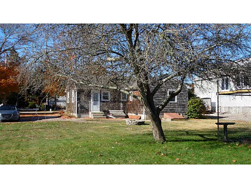 67 Winnapaug Road Westerly, RI 02891 - Photo 13 of 13 Yard/Garden.