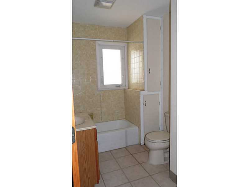 67 Winnapaug Road Westerly, RI 02891 - Photo 6 of 13 Bathroom.