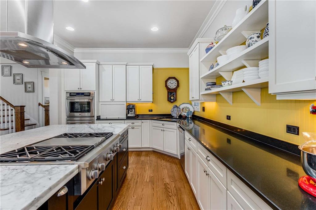 2109 West Rugby Avenue Atlanta, GA 30337 - Photo 15 of 55