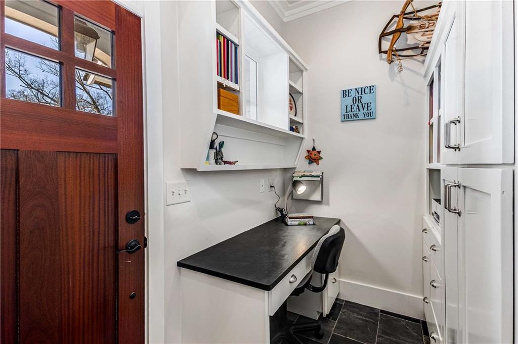 2109 West Rugby Avenue Atlanta, GA 30337 - Photo 20 of 55