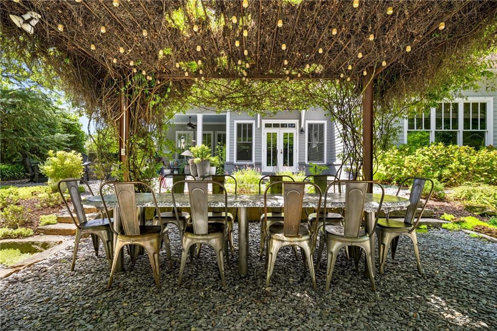 2109 West Rugby Avenue Atlanta, GA 30337 - Photo 2 of 55