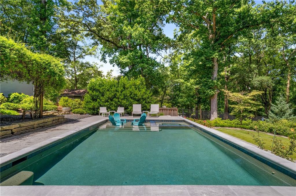 2109 West Rugby Avenue Atlanta, GA 30337 - Photo 3 of 55