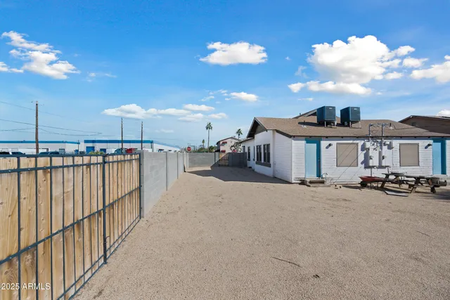 $1,350 | 438 North 17th Avenue, Unit B, Phoenix, AZ 85007