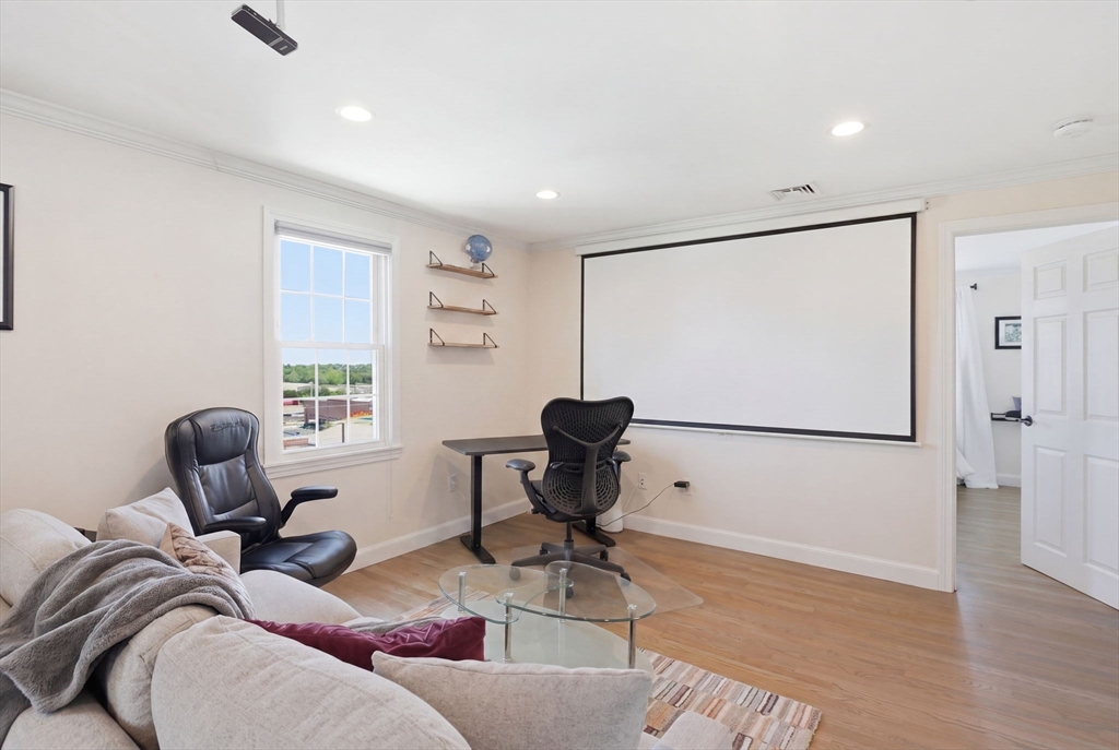 11 Columbia Road, Unit 8 Wakefield, MA 01880 - Photo 8 of 30