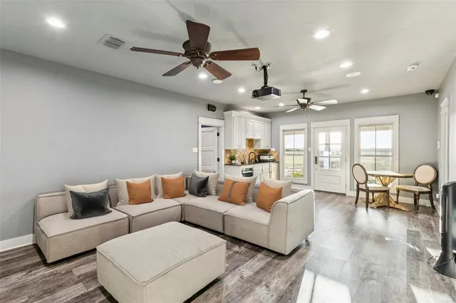 $6,100,000 | 1091 Hill Country Court, Graford, TX 76449