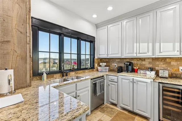 $6,100,000 | 1091 Hill Country Court, Graford, TX 76449