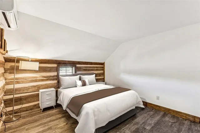 $6,100,000 | 1091 Hill Country Court, Graford, TX 76449