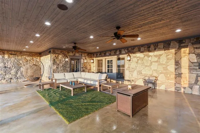 $6,100,000 | 1091 Hill Country Court, Graford, TX 76449