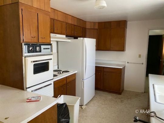 629 South Allen Street Ridgecrest, CA 93555 - Photo 4 of 7