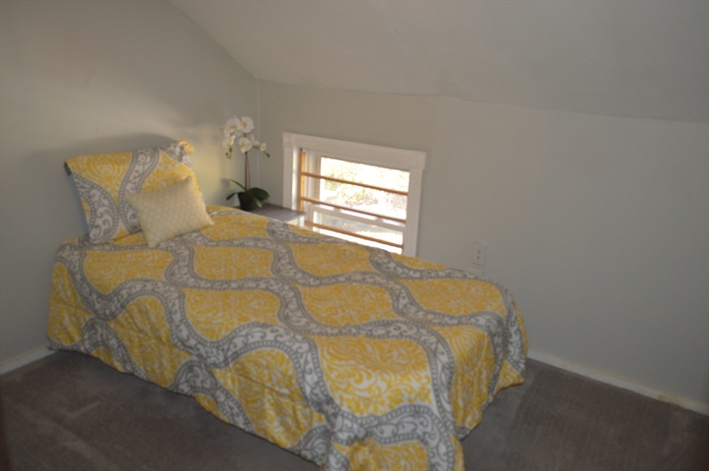 4 1st Street Sutton, MA 01590 - Photo 9 of 24