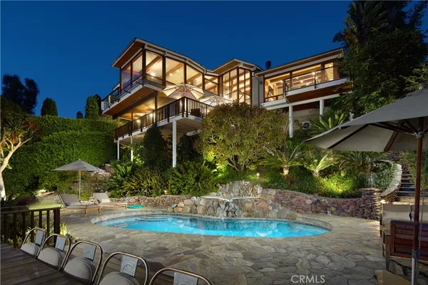 $11,495,000 | 630 Diamond Street, Laguna Beach, CA 92651