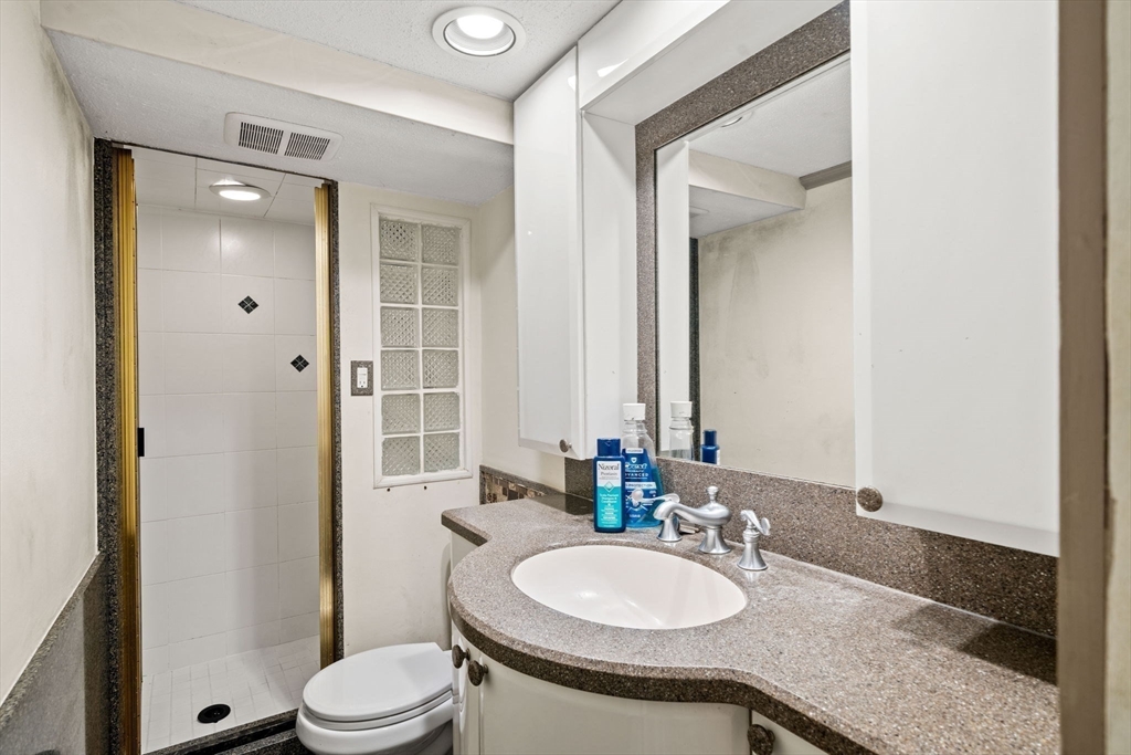 10 Rafferty Road Stoneham, MA 02180 - Photo 19 of 40