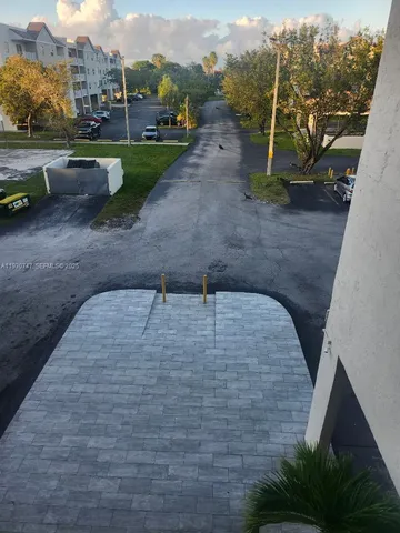 $295,500 | 8240 Southwest 210th Street, Unit 220, Cutler Bay, FL 33189