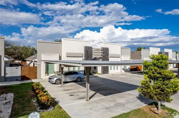 $1,200 | 1701 West Garrison Drive, Unit 3, Pharr, TX 78577