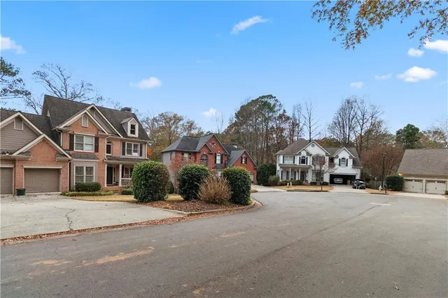 $599,999 | 325 Morning Mist Walk, Suwanee, GA 30024