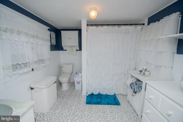 $220,000 | 34 Maryland Avenue, Crisfield, MD 21817