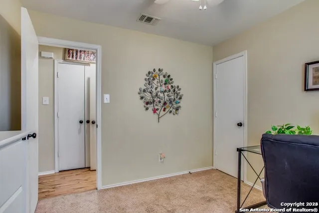 a view of entryway with livingroom