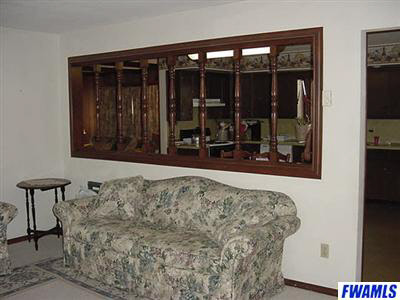 10721 Thiele Road Fort Wayne, IN 46819 - Photo 3 of 12