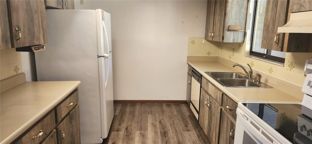 10062 Southwest 88th Court Ocala, FL 34481 - Photo 3 of 9