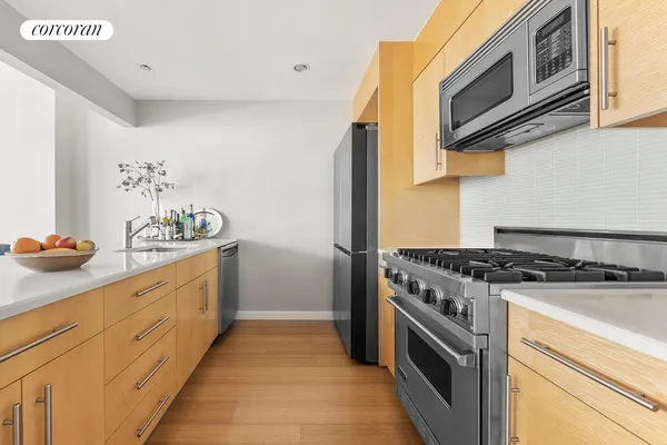 $1,699,000 | 26 Broadway, Unit 501 | Williamsburg