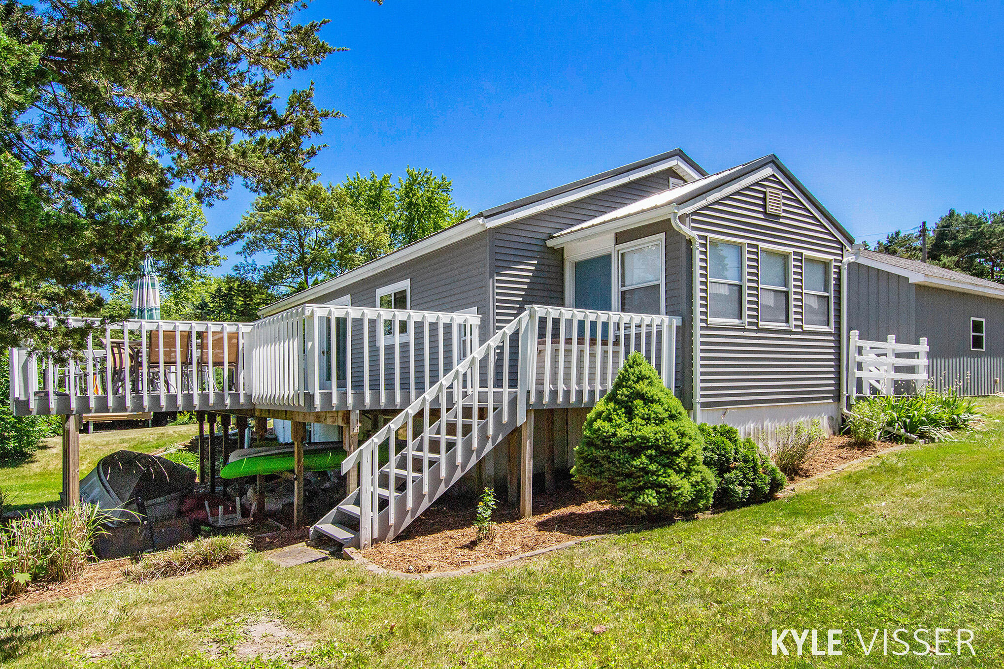 13268 West Stanton Road Trufant, MI 49347 - Photo 3 of 29 Side of Home