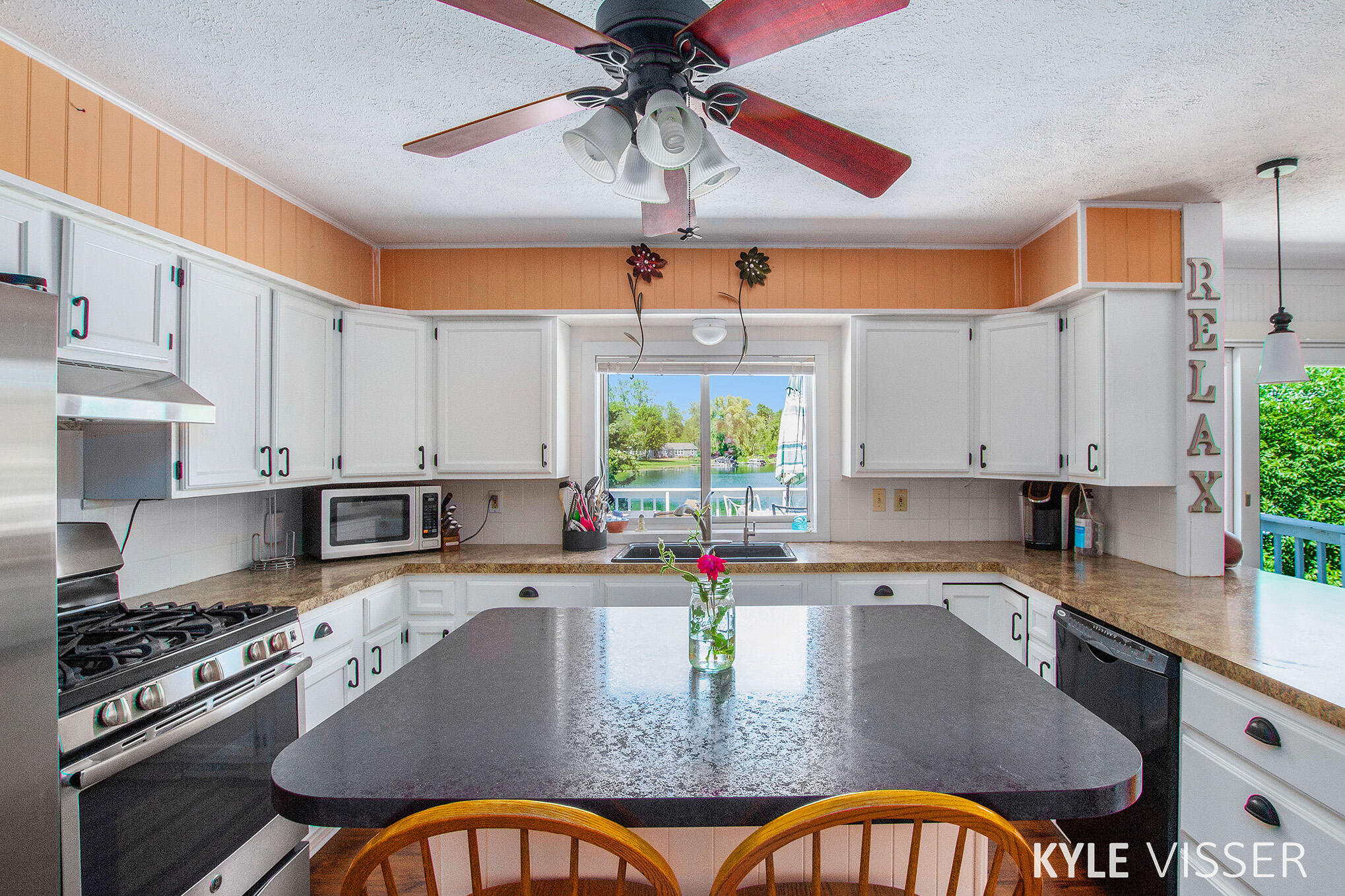 13268 West Stanton Road Trufant, MI 49347 - Photo 6 of 29 Kitchen