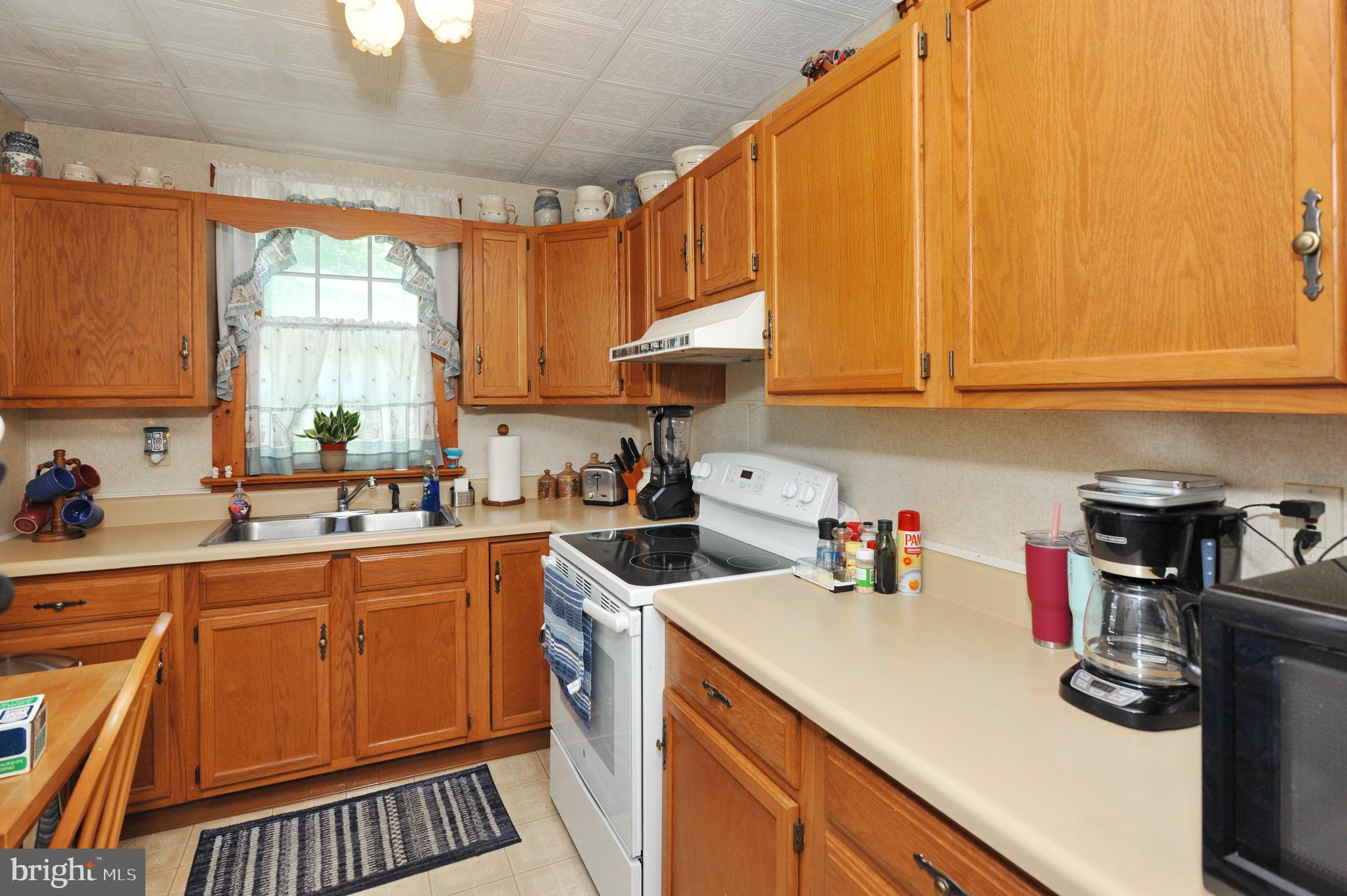 1810 Hoffmansville Road Frederick, PA 19435 - Photo 11 of 21 Gallery Image 11