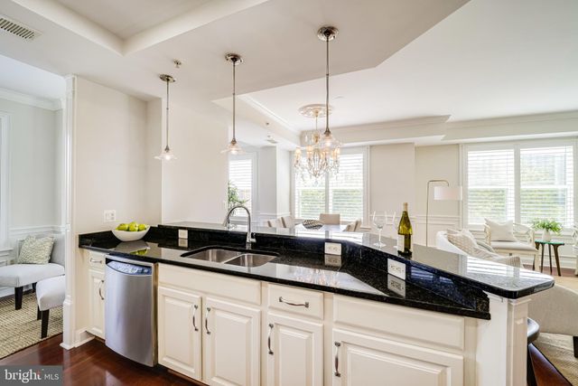 $775,000 | 320 South West Street, Unit 309, Alexandria, VA 22314