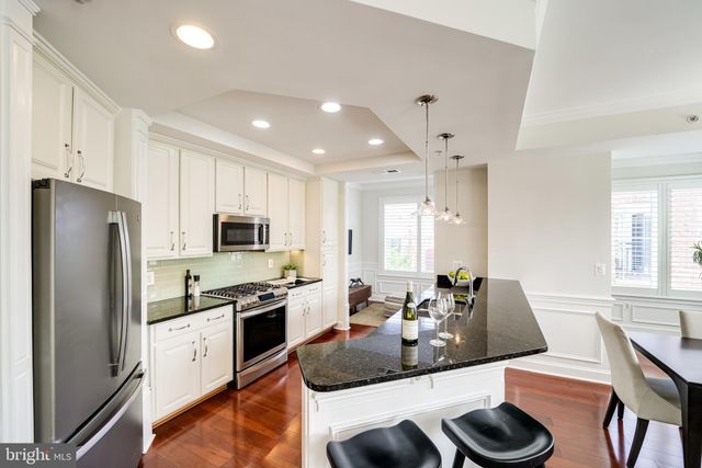 $775,000 | 320 South West Street, Unit 309, Alexandria, VA 22314