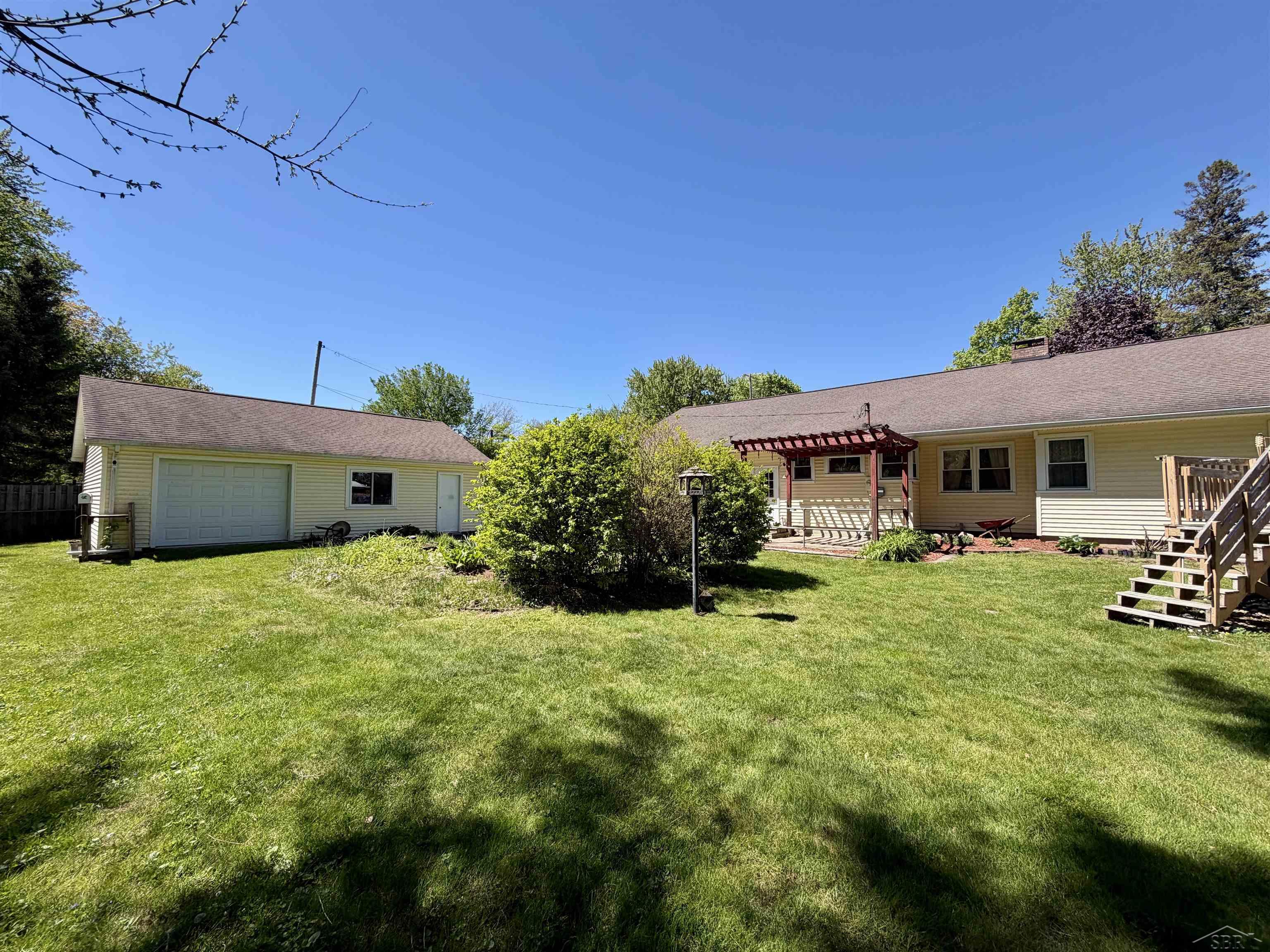 3280 Dixie Court Bridgeport, MI 48601 - Photo 18 of 24