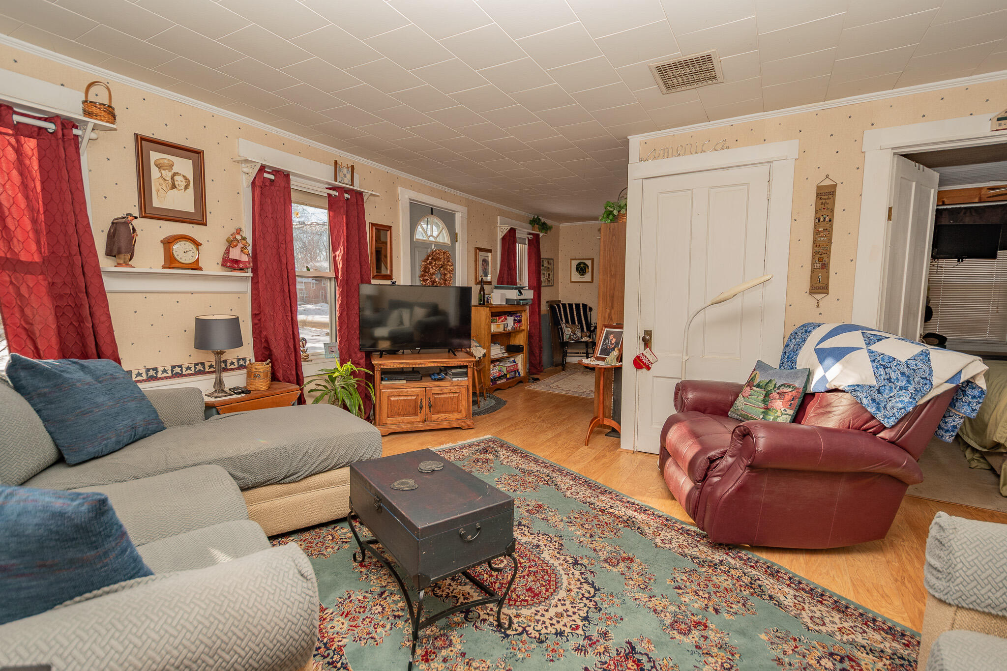 21 Pleasant Street Milo, ME 04463 - Photo 4 of 49