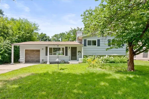 $360,000 | 7306 Larsen Lane, Shawnee, KS 66203