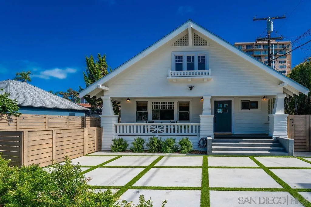 725 Pennsylvania Avenue San Diego, CA 92103 - Photo 61 of 64 a front view of a house with a yard