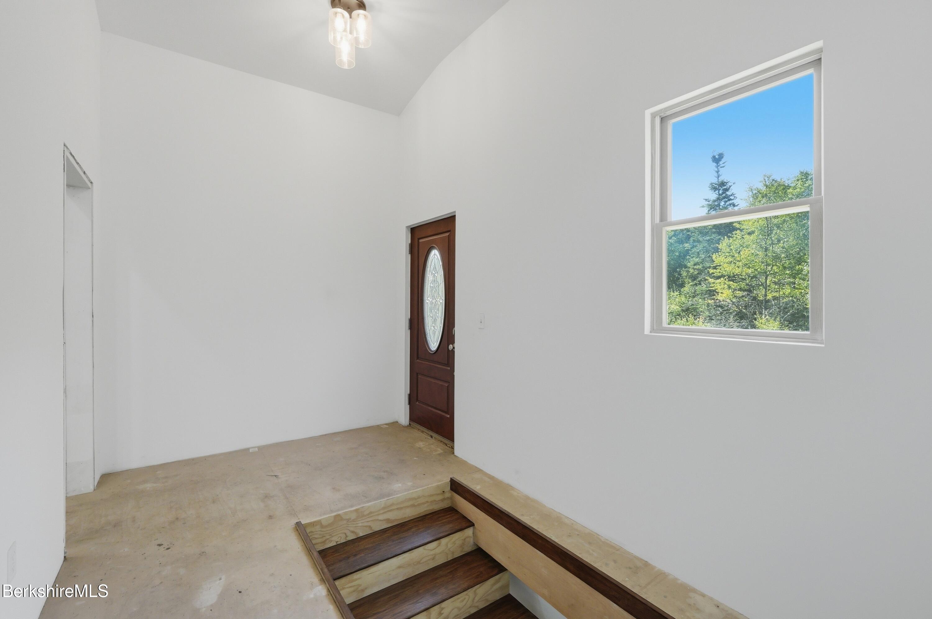 598 Main Road Savoy, MA 01256 - Photo 7 of 53 Front door