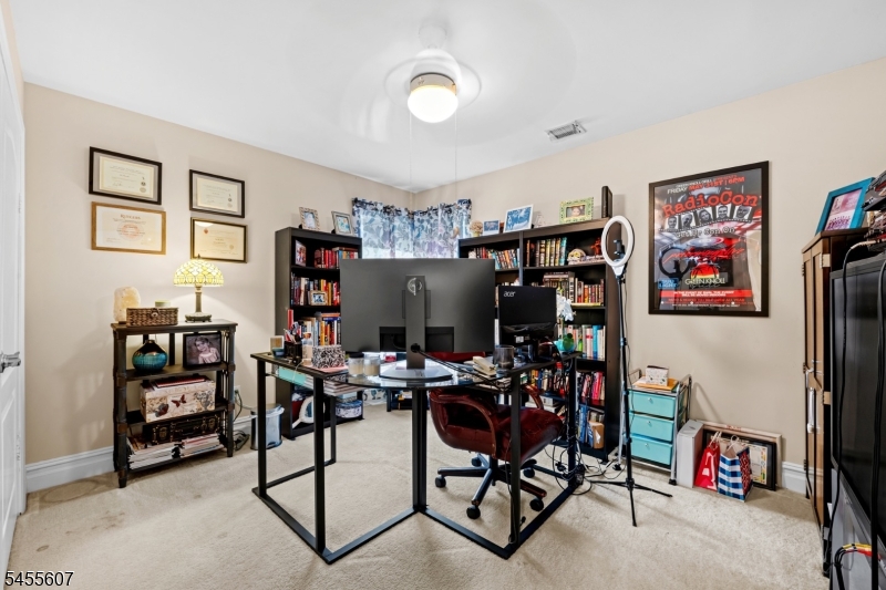70 Farmingdale Road Wayne, NJ 07470 - Photo 11 of 40 Gallery Image 11