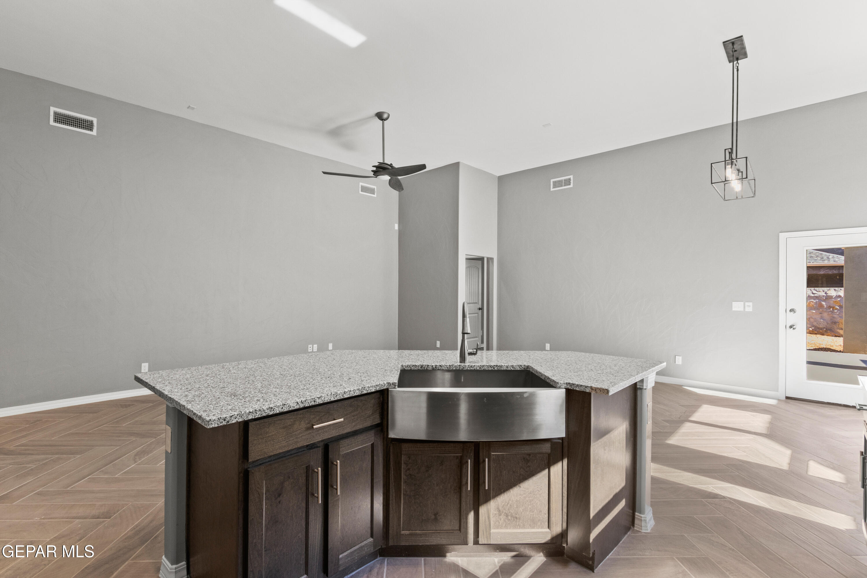 6029 Summer Ridge Santa Teresa, NM 88008 - Photo 13 of 32 IMG_6155