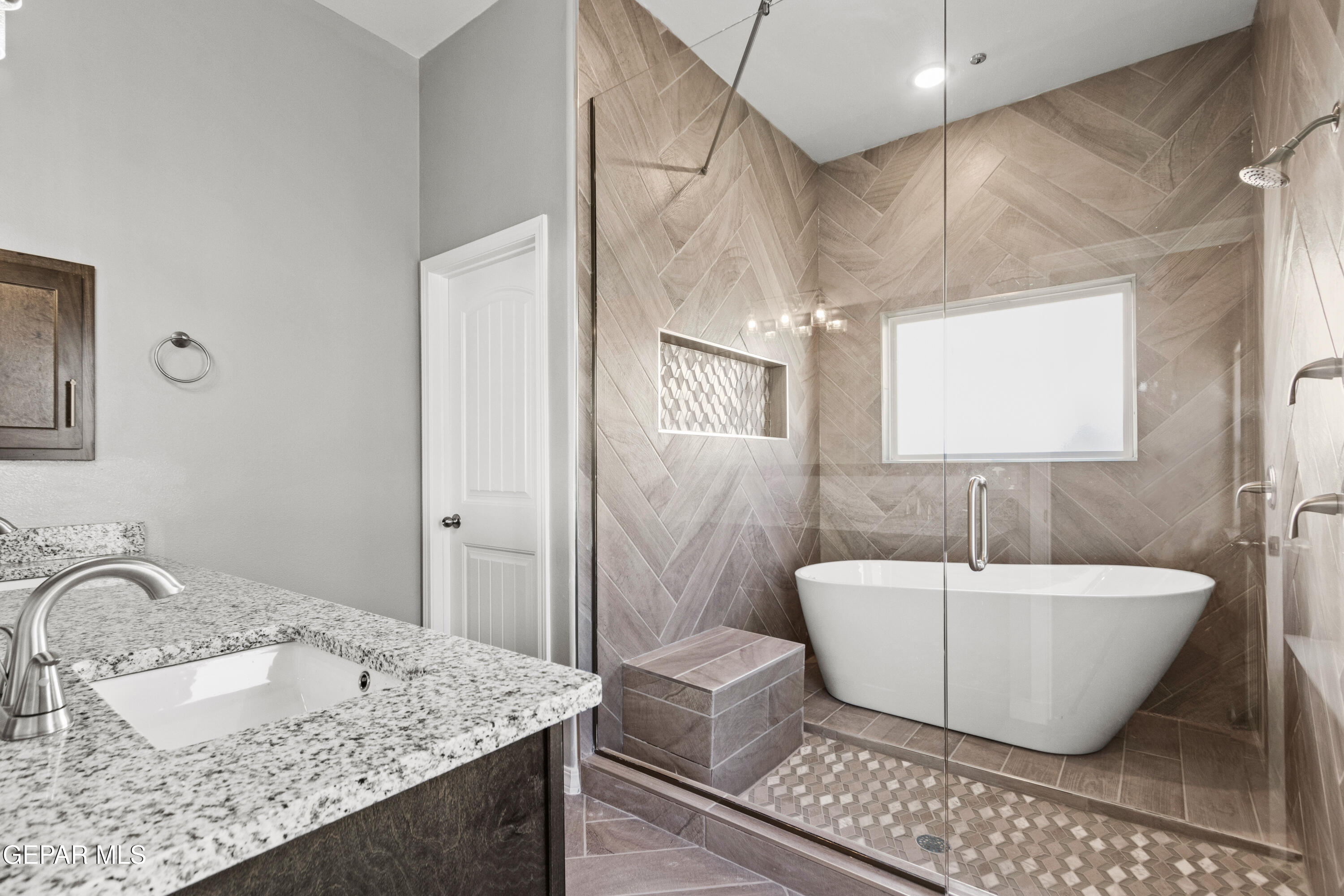 6029 Summer Ridge Santa Teresa, NM 88008 - Photo 28 of 32 IMG_6290