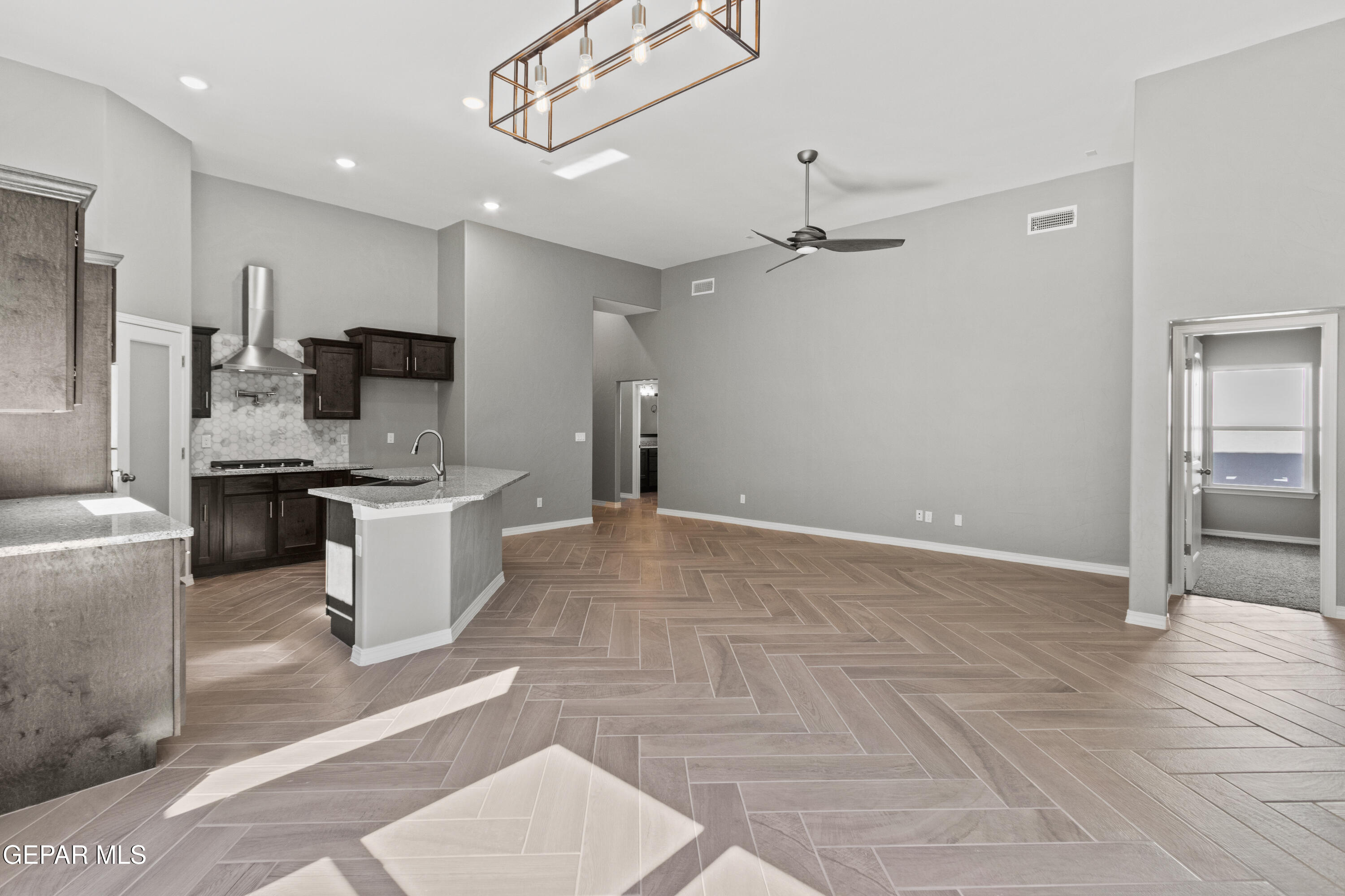 6029 Summer Ridge Santa Teresa, NM 88008 - Photo 6 of 32 IMG_6098