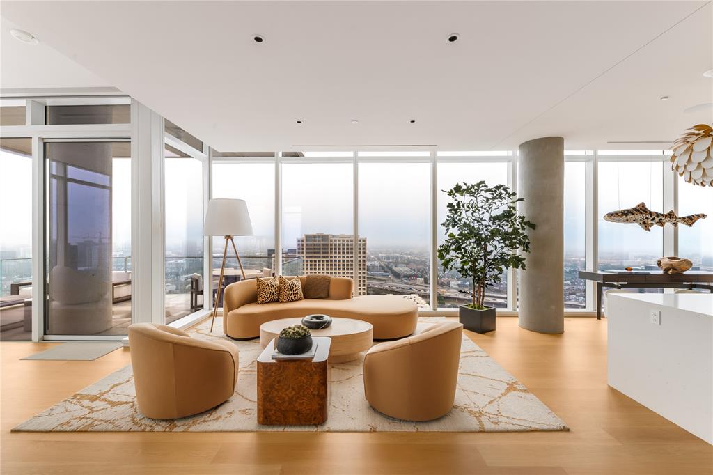 1747 Leonard Street, Unit 2301 Dallas, TX 75201 - Photo 11 of 28