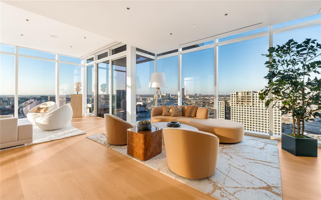 1747 Leonard Street, Unit 2301 Dallas, TX 75201 - Photo 2 of 31