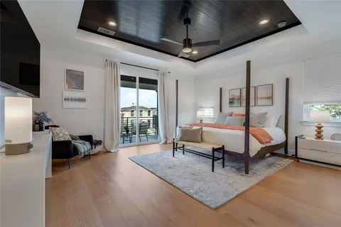 $998,000 | 432 Venture Boulevard South, Point Venture, TX 78645