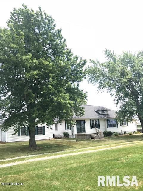 18634 Persimmon Tree Road Centralia, IL 62801 - Photo 1 of 23