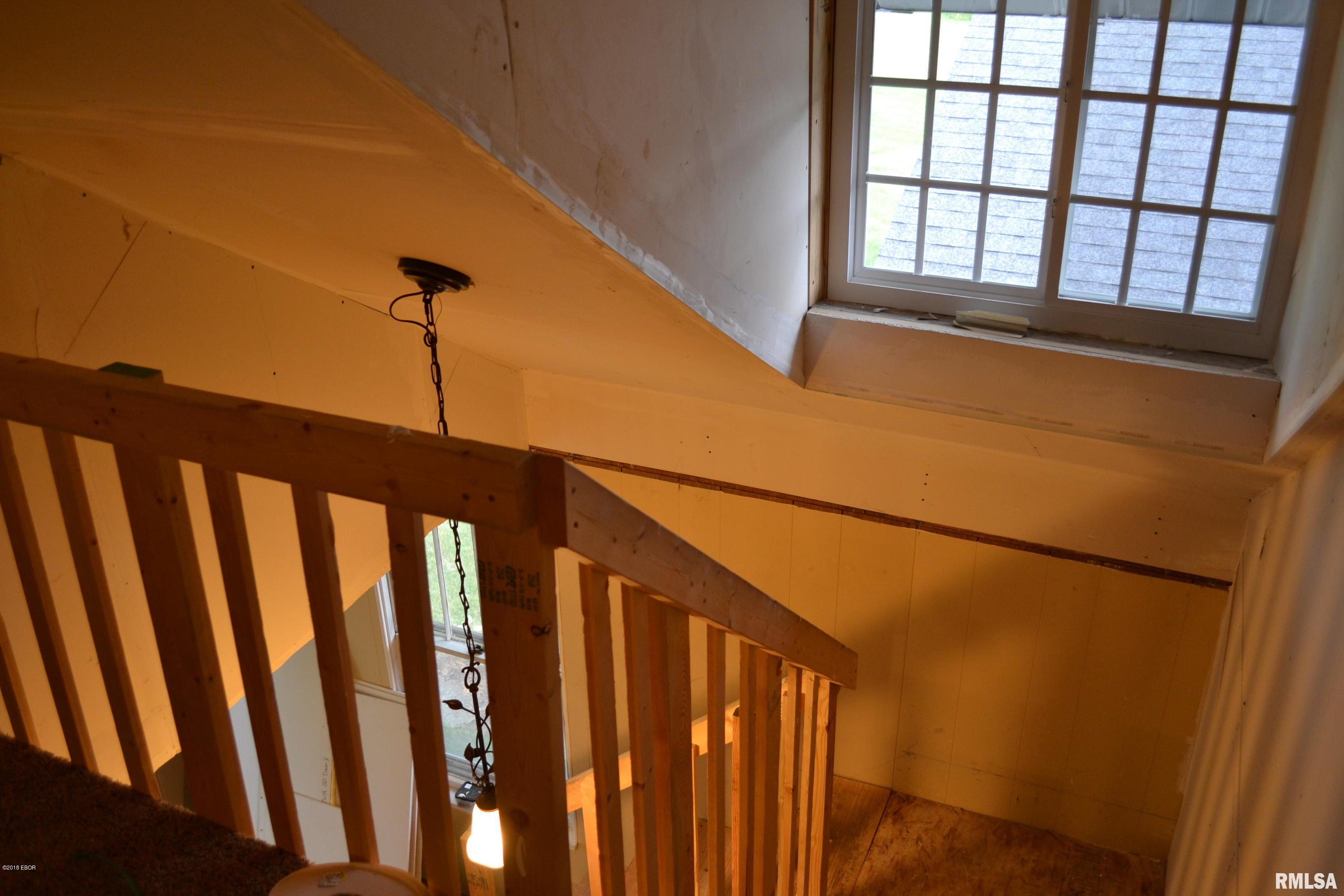 18634 Persimmon Tree Road Centralia, IL 62801 - Photo 21 of 23