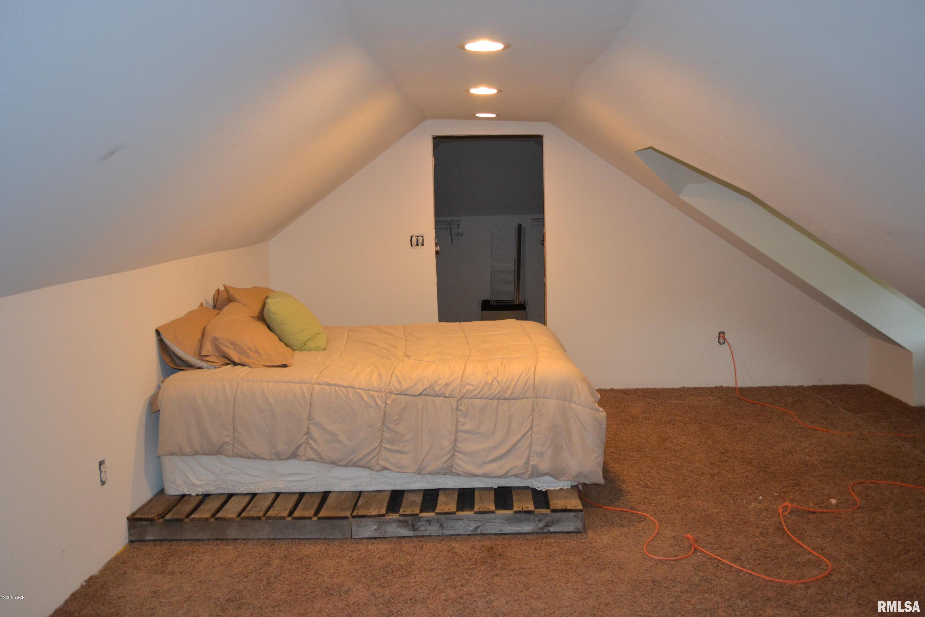 18634 Persimmon Tree Road Centralia, IL 62801 - Photo 22 of 23