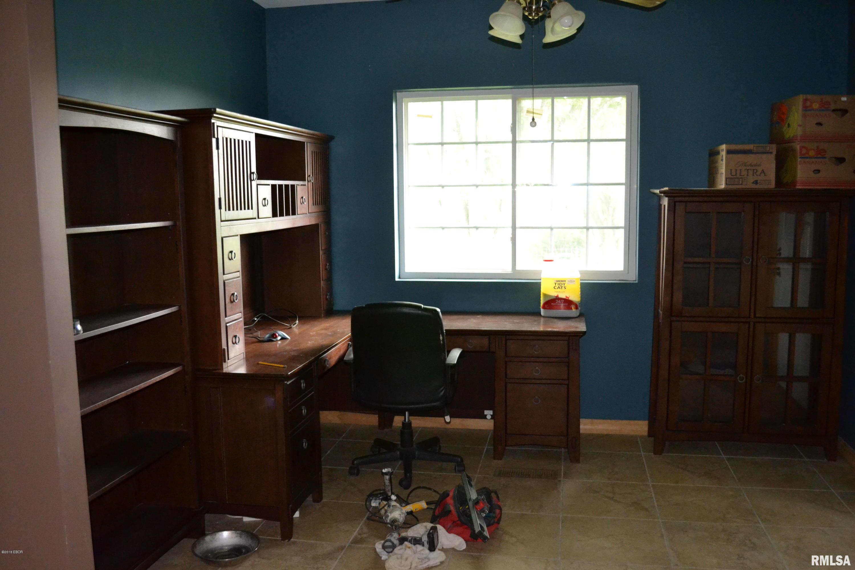 18634 Persimmon Tree Road Centralia, IL 62801 - Photo 23 of 23