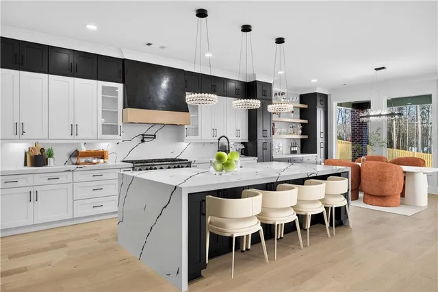 $2,099,999 | 405 Thunder Road, Buford, GA 30518